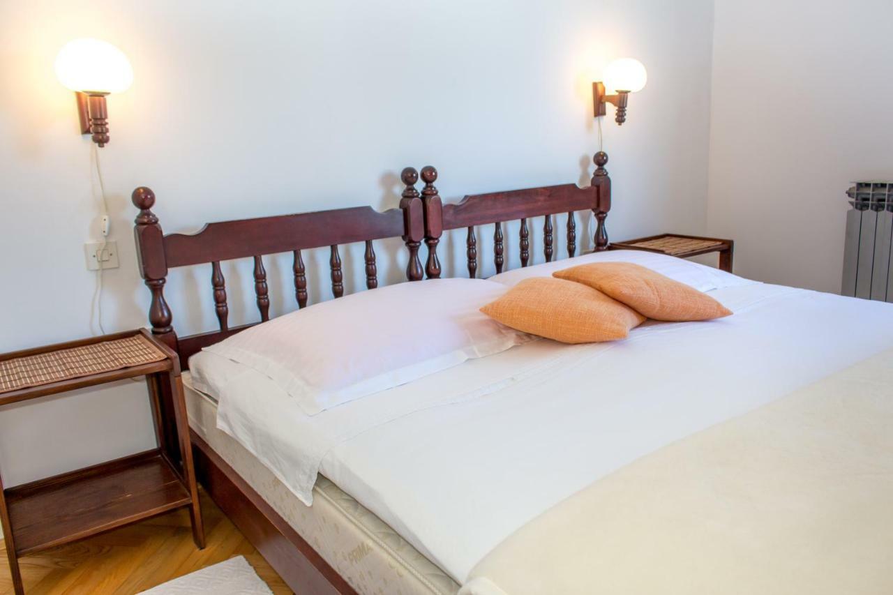 Apartman Mariolina Apartment Krk Town Exterior photo